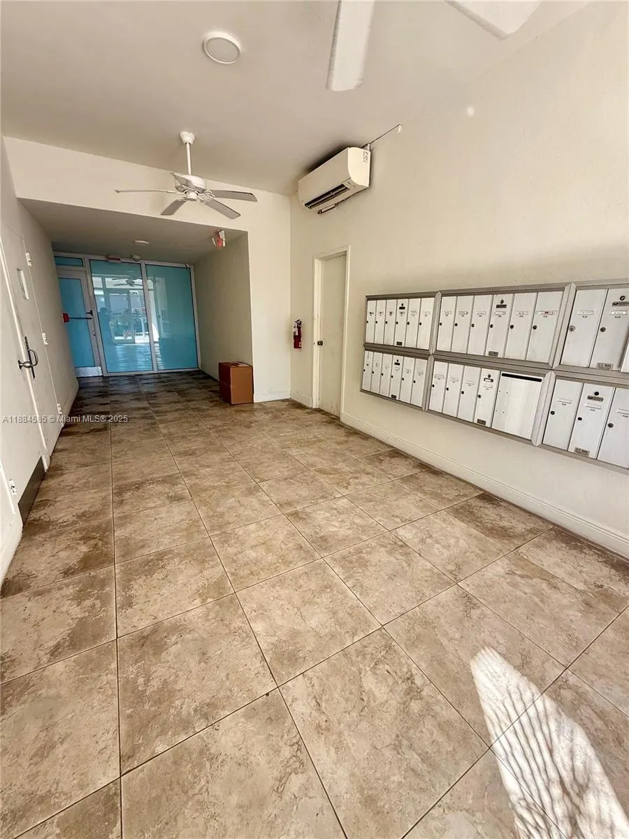 4142 N Jefferson Ave, #4D