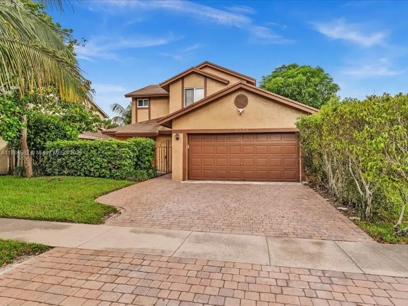 9900 SW 12 st