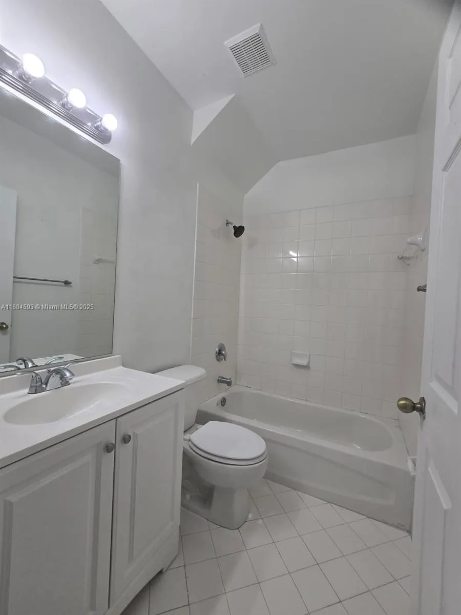 1398 NE 33rd Ave, #108-25