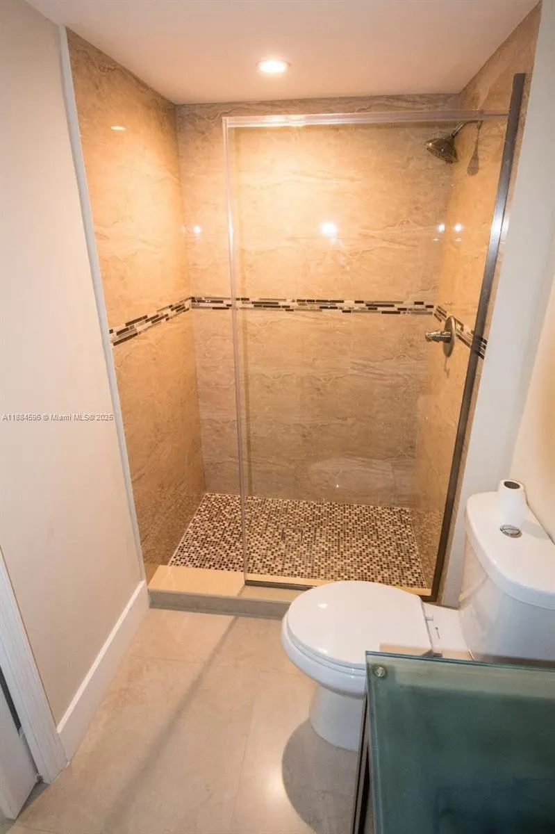 20301 W Country Club Dr, #1122