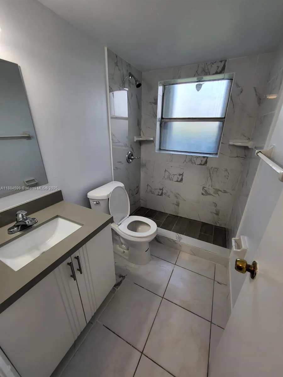 11484 Royal Palm Blvd, #11484