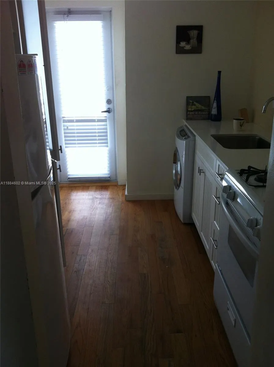 745 13th St, #16