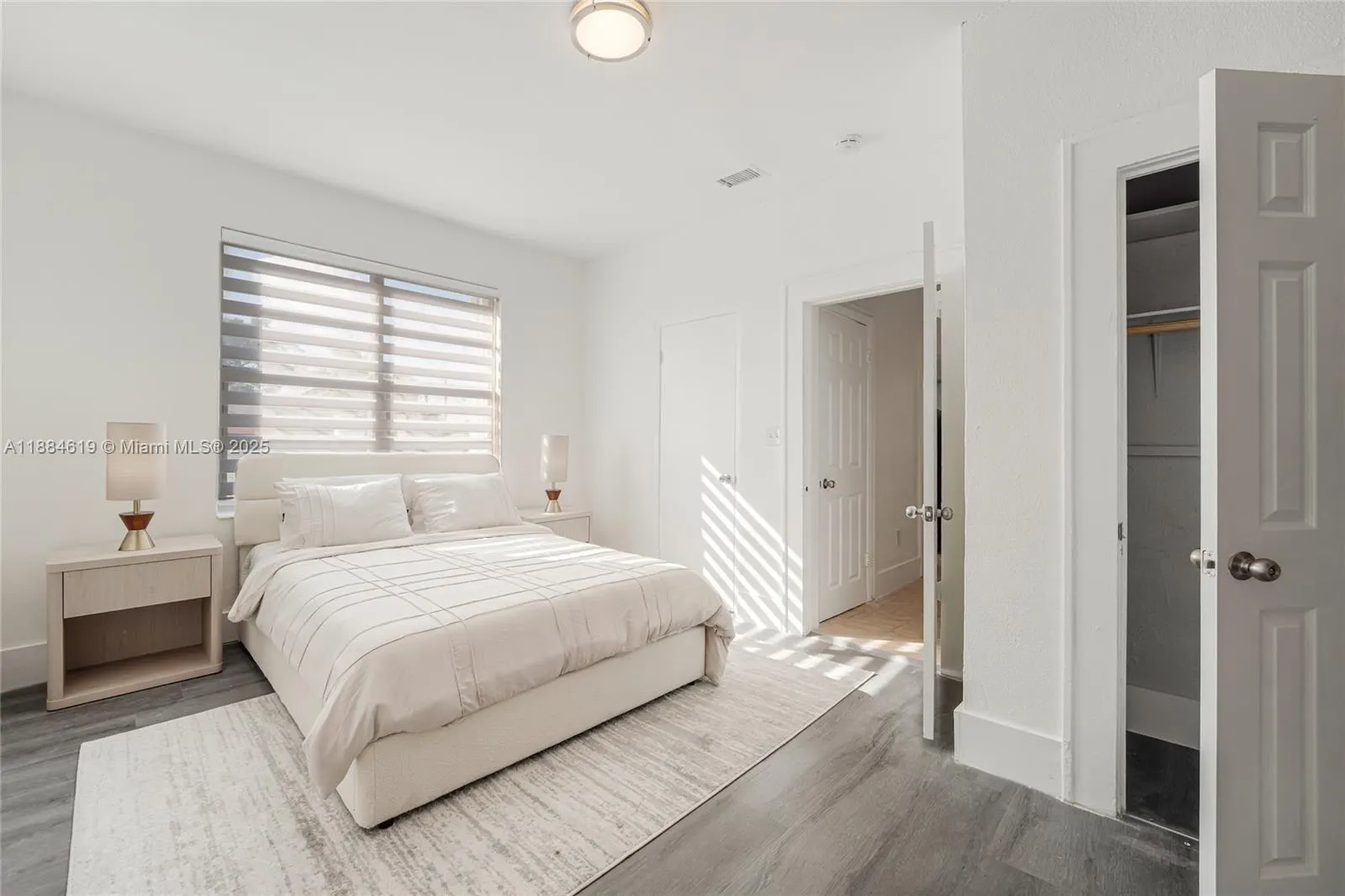 301 SW 10th Ave, #3