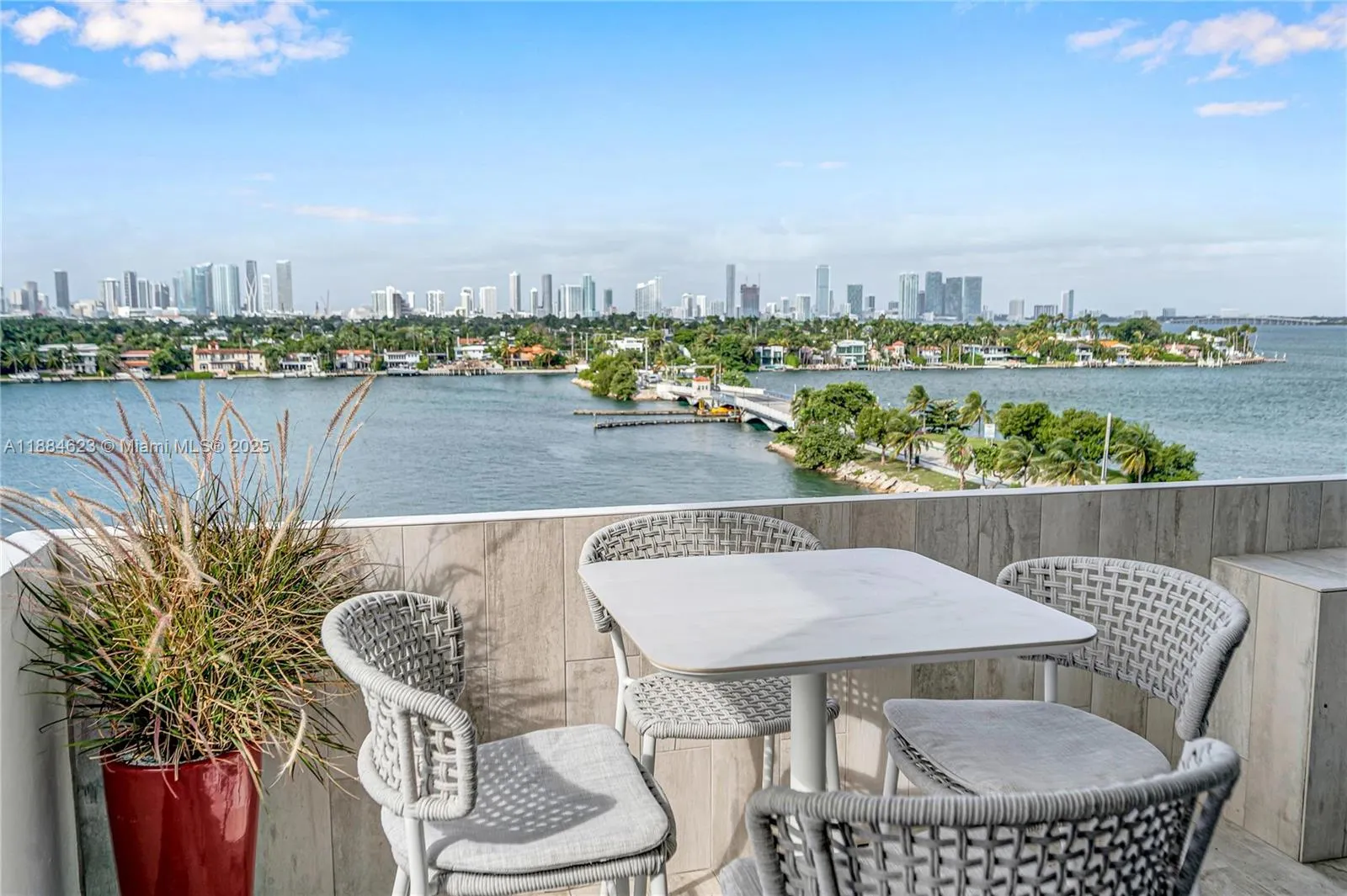 3 Island Ave, #08I