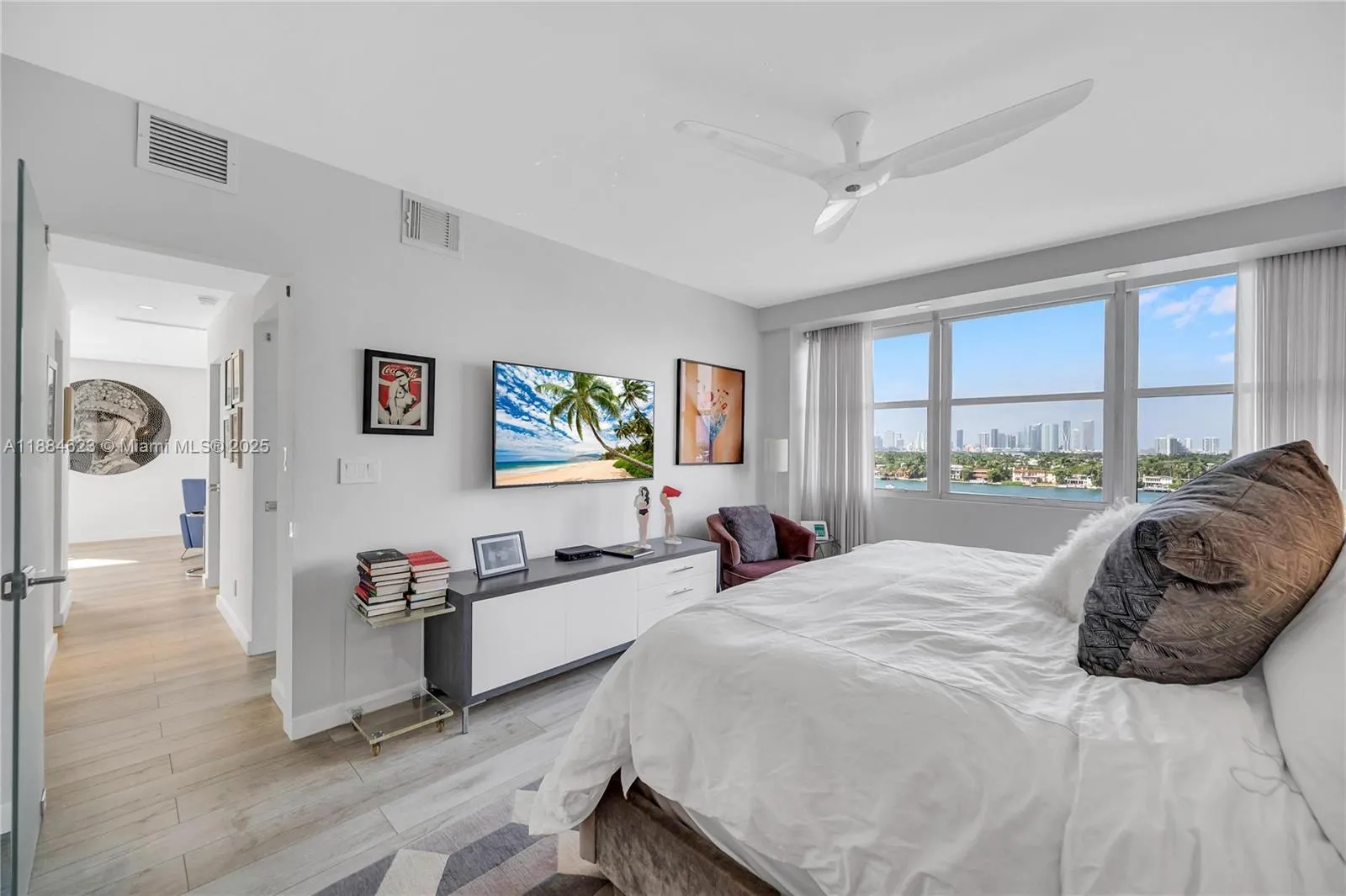 3 Island Ave, #08I