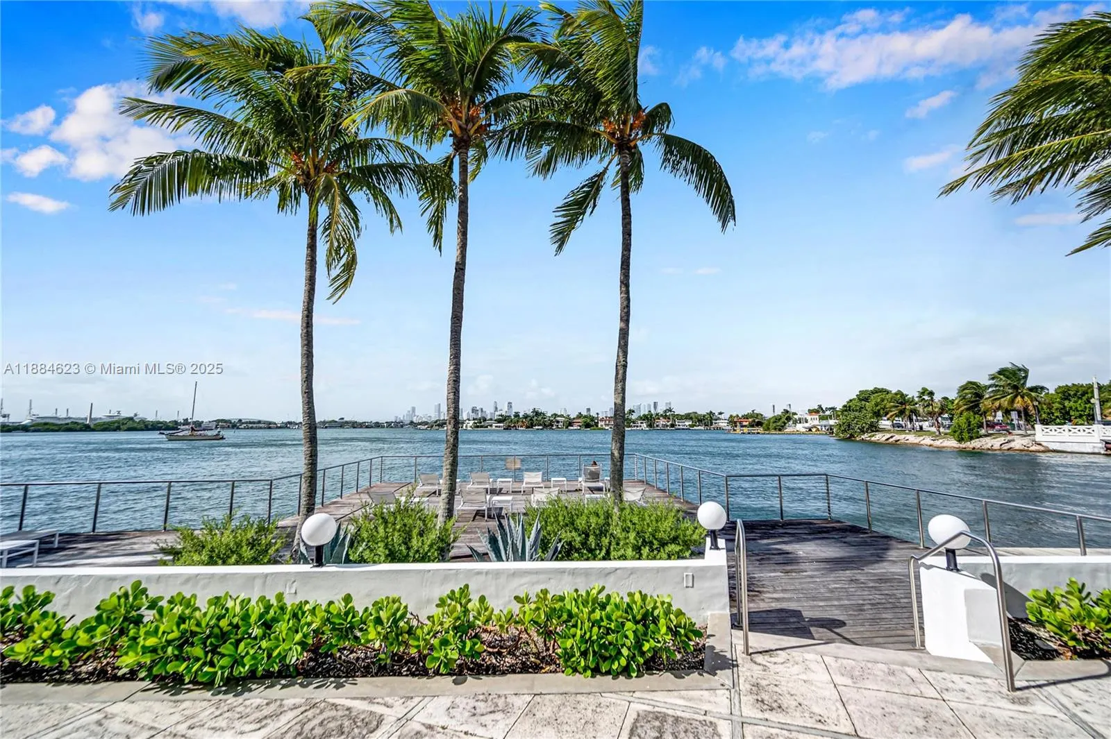 3 Island Ave, #08I