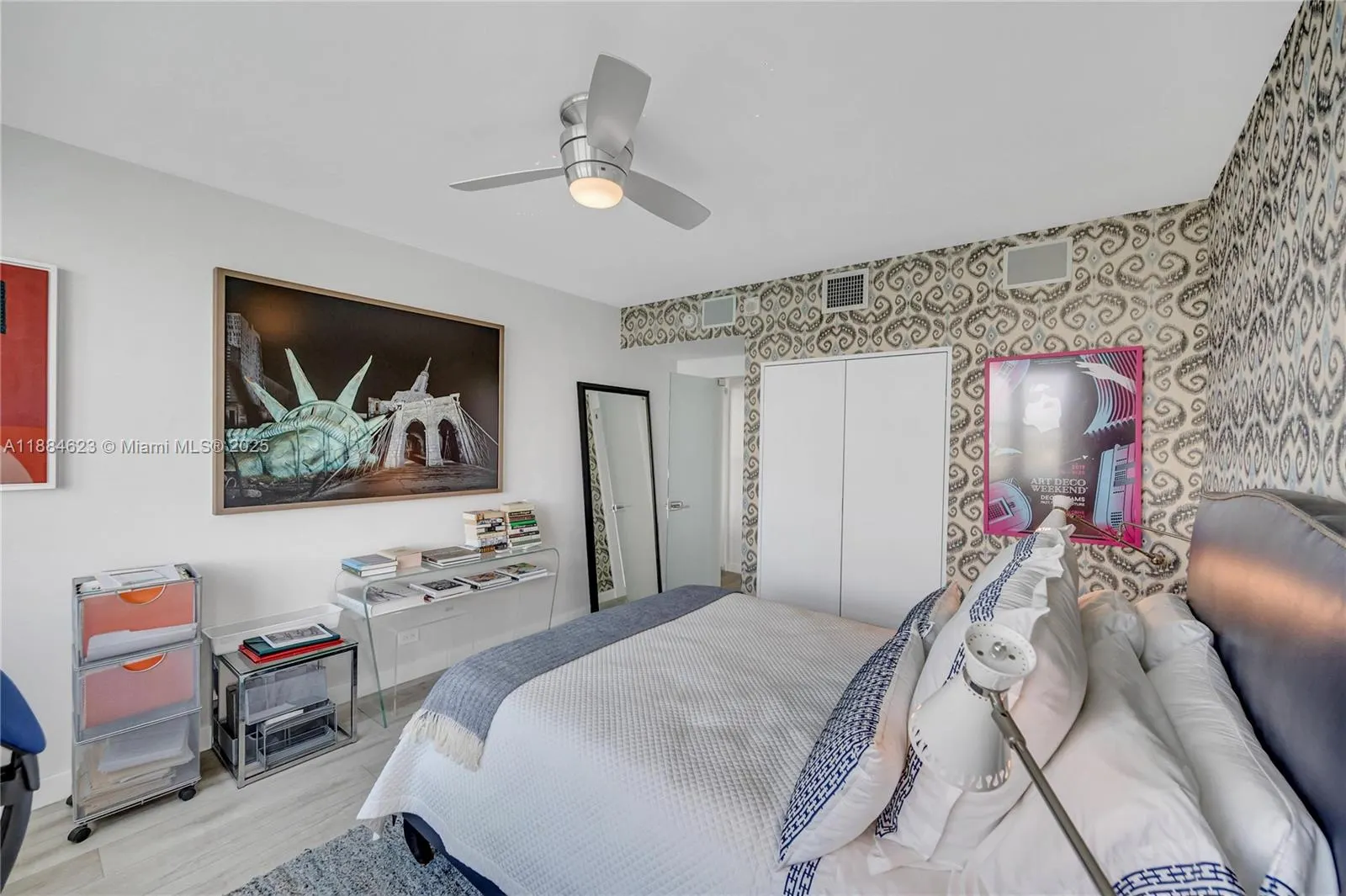3 Island Ave, #08I