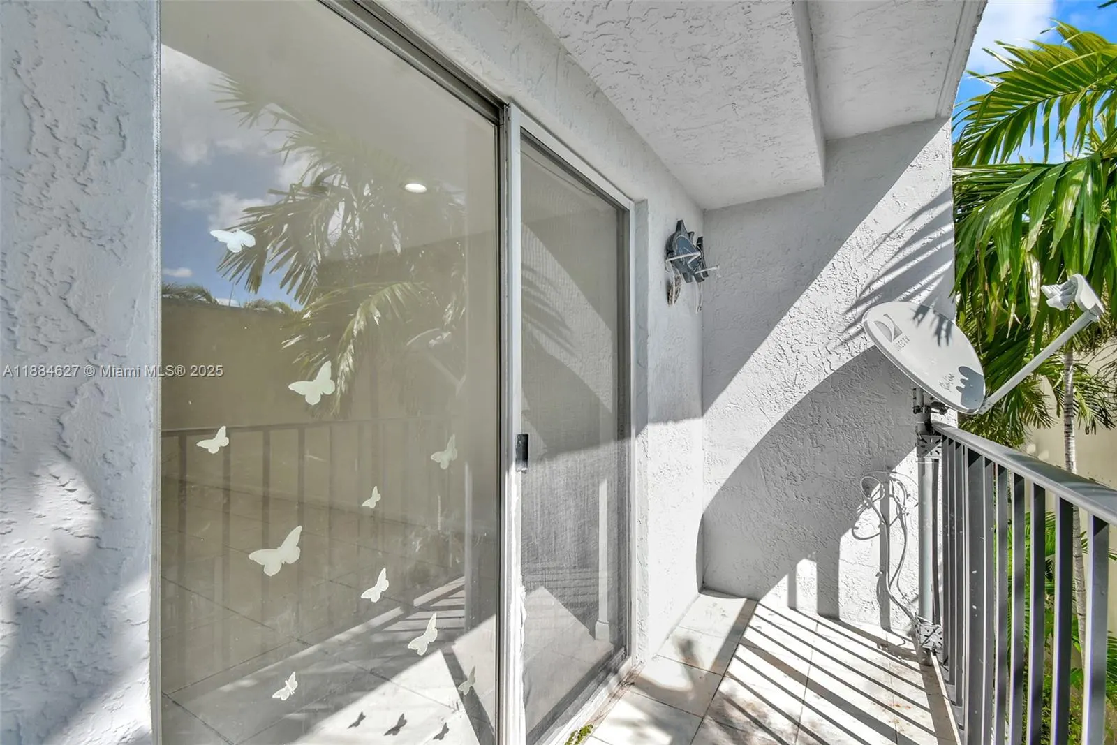 618 Euclid Ave, #303