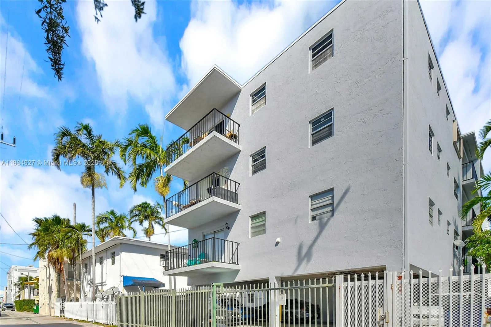 618 Euclid Ave, #303