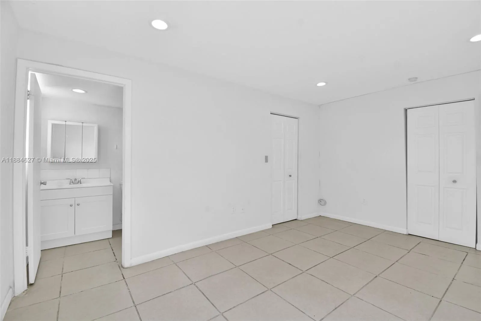 618 Euclid Ave, #303