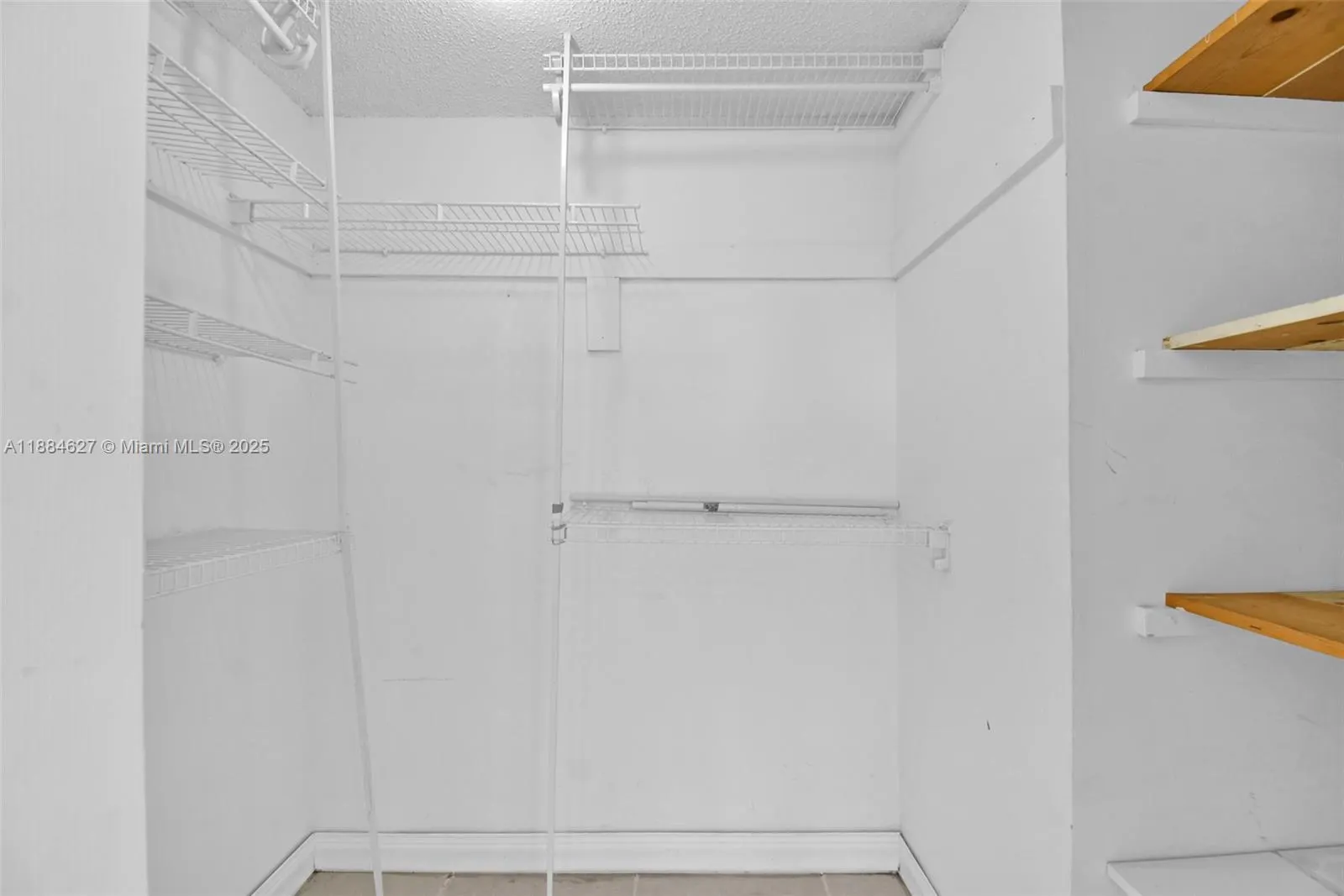 618 Euclid Ave, #303