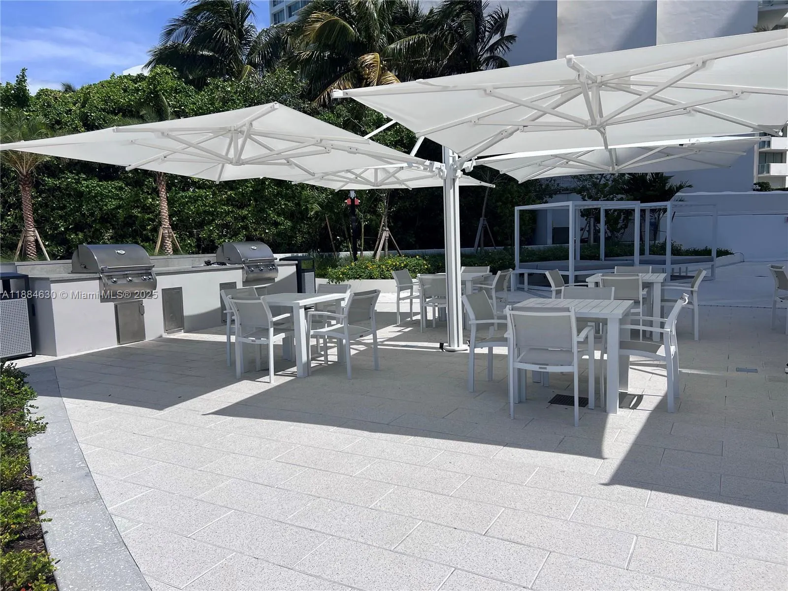 1000 West Ave, #432