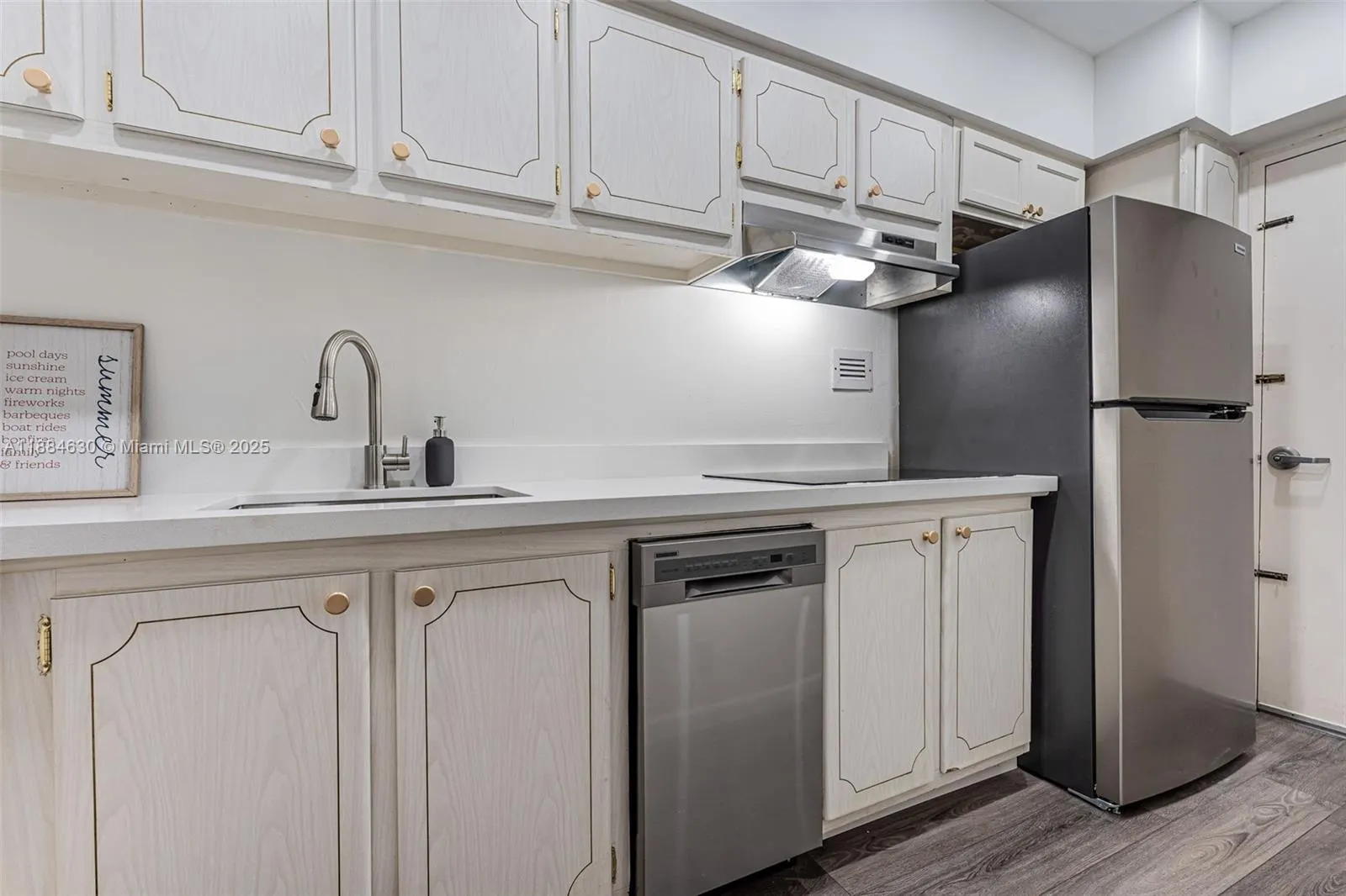 1000 West Ave, #432