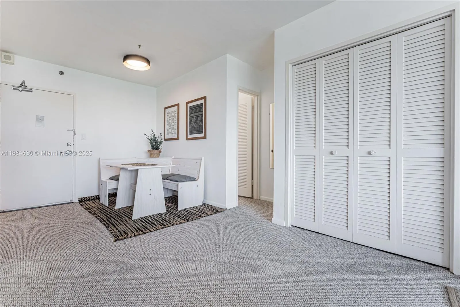 1000 West Ave, #432