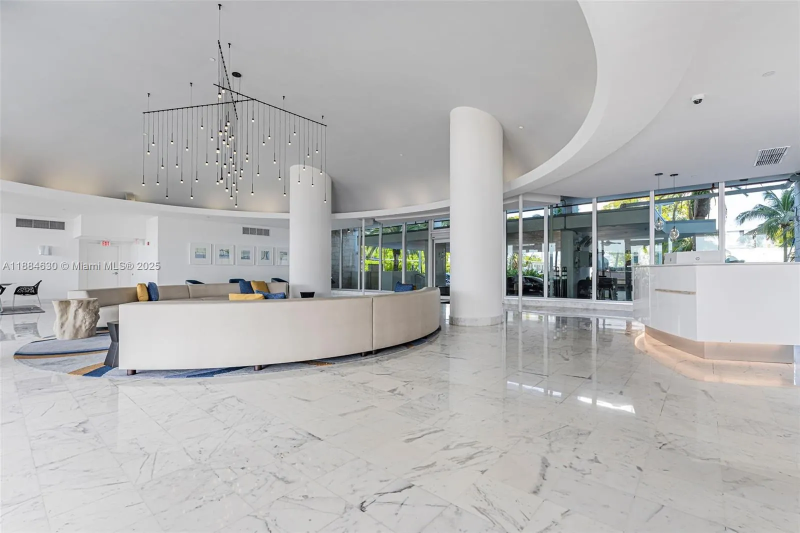 1000 West Ave, #432