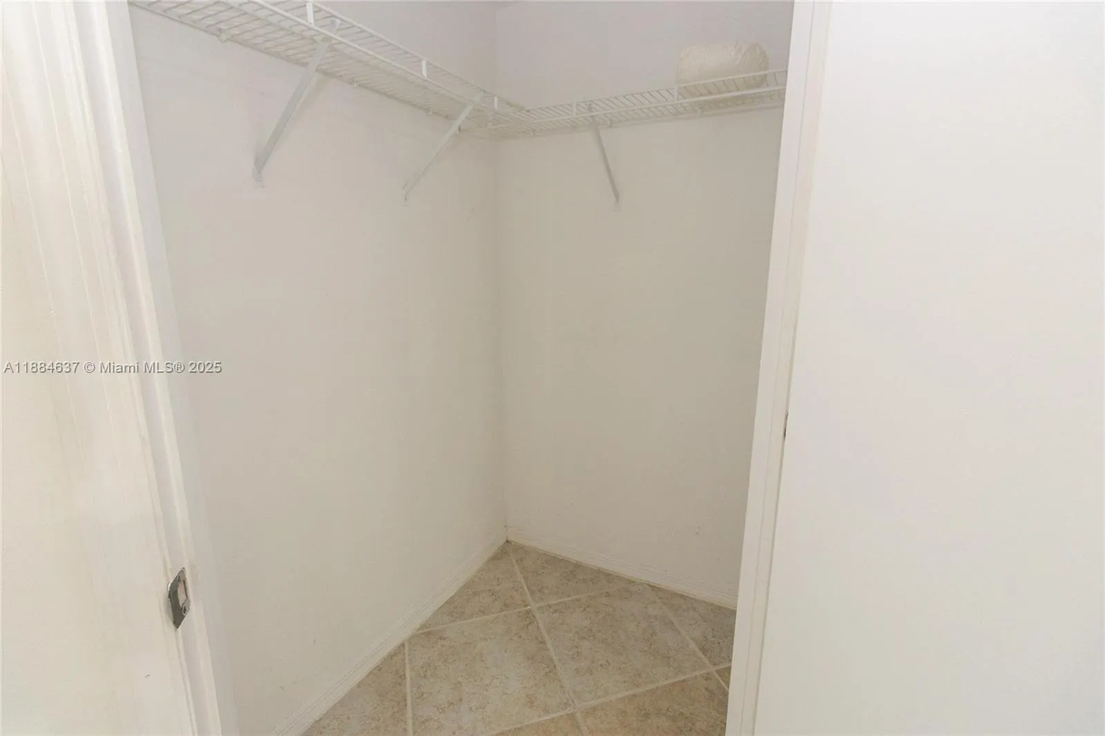 1330 West Ave, #3405