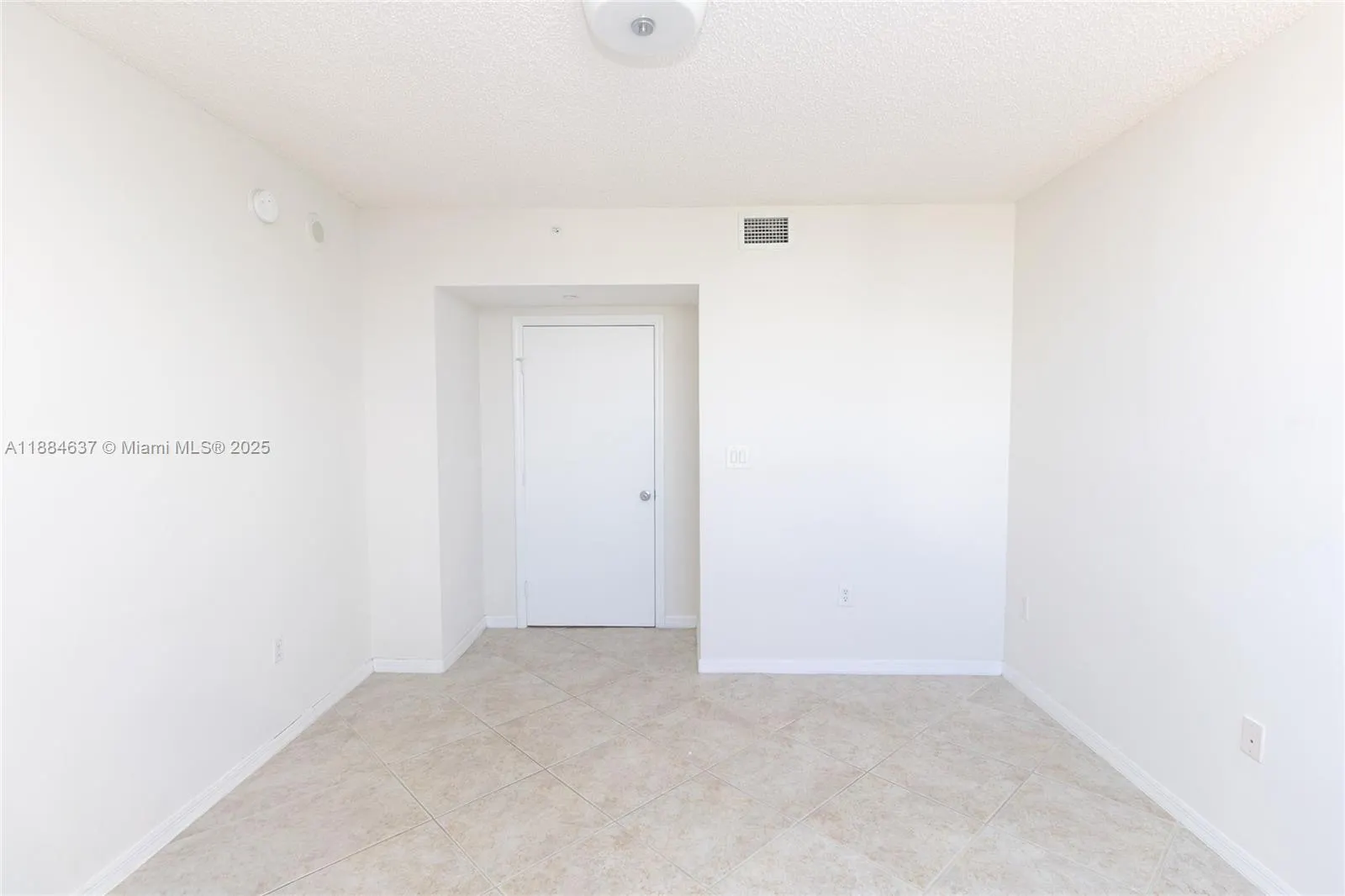 1330 West Ave, #3405