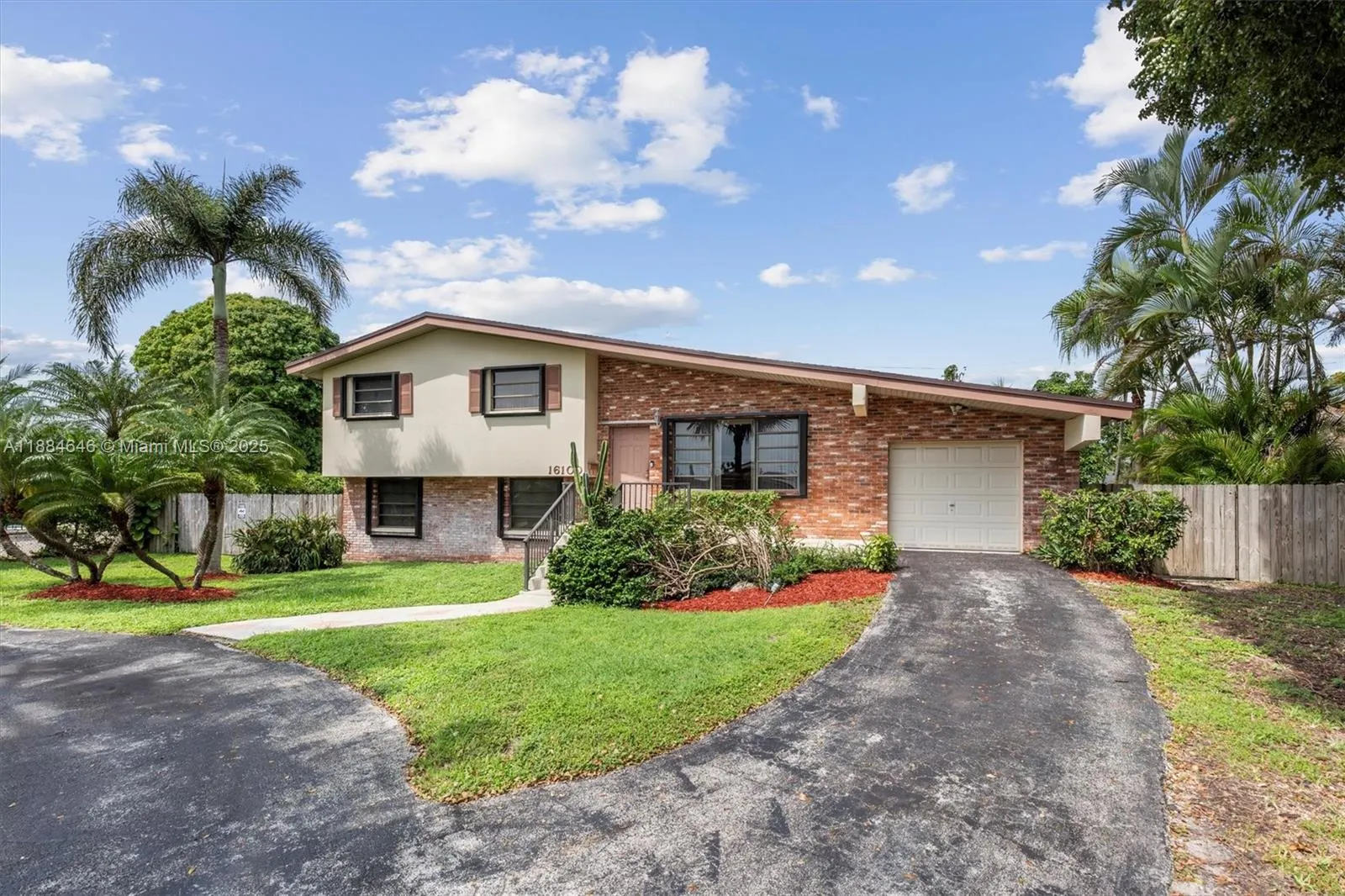 16100 SW 108th Ct
