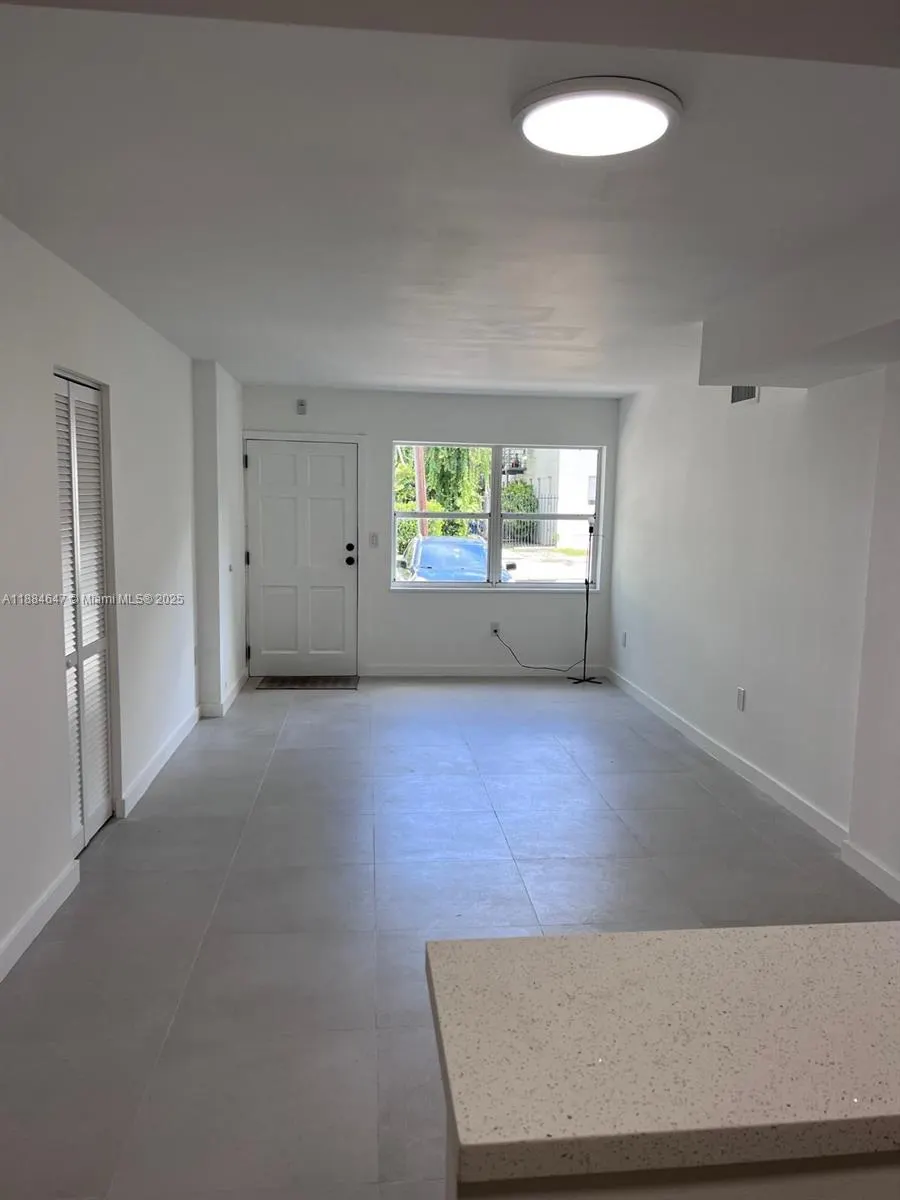 7820 NE Bayshore Ct, #101