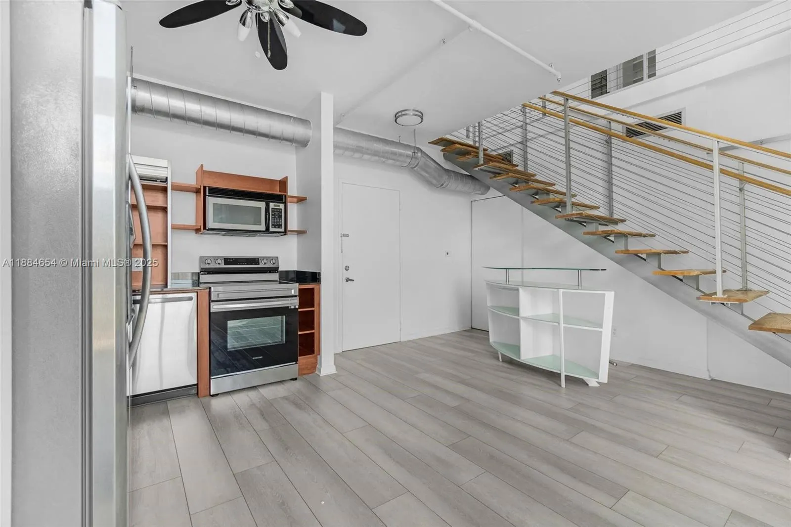 690 SW 1 CT, #PHII 19