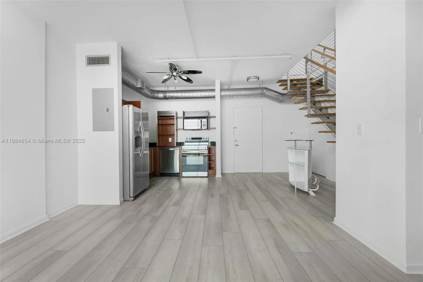 690 SW 1 CT, #PHII 19
