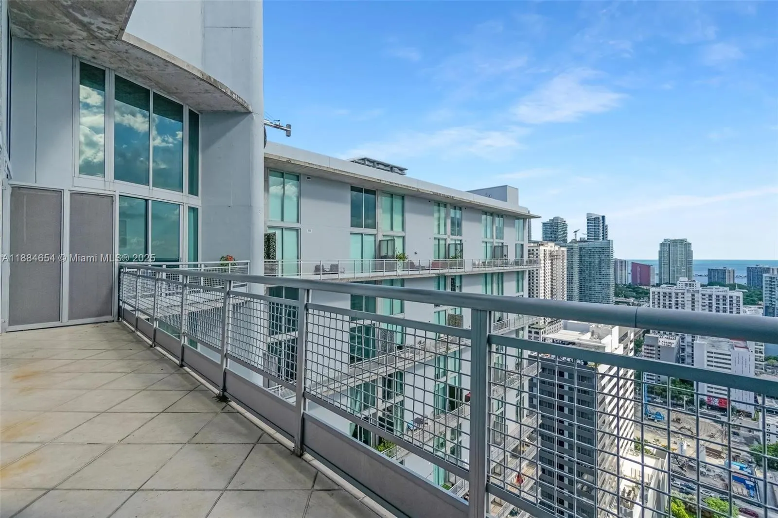 690 SW 1 CT, #PHII 19