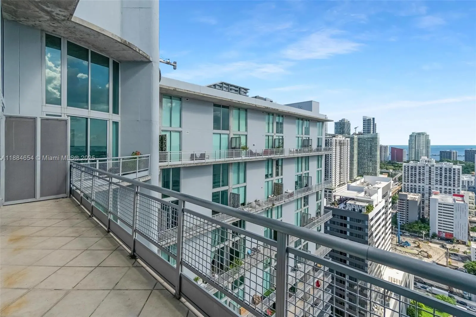 690 SW 1 CT, #PHII 19