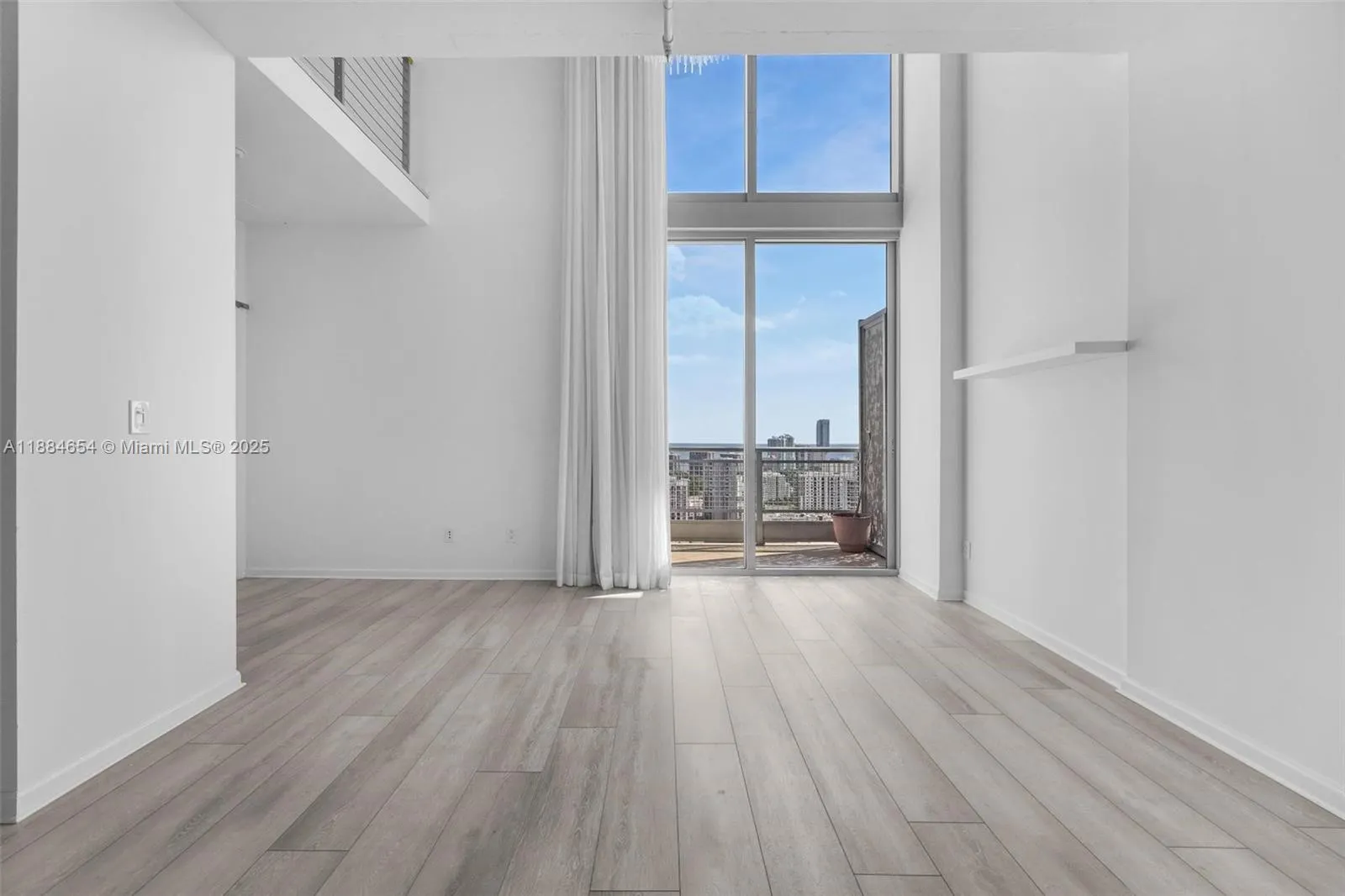 690 SW 1 CT, #PHII 19