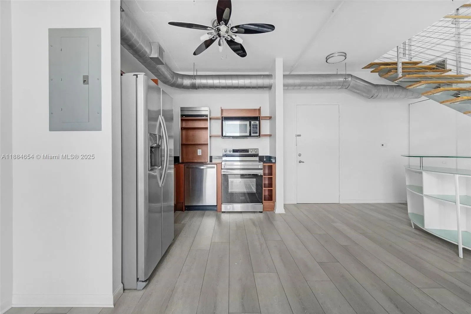 690 SW 1 CT, #PHII 19