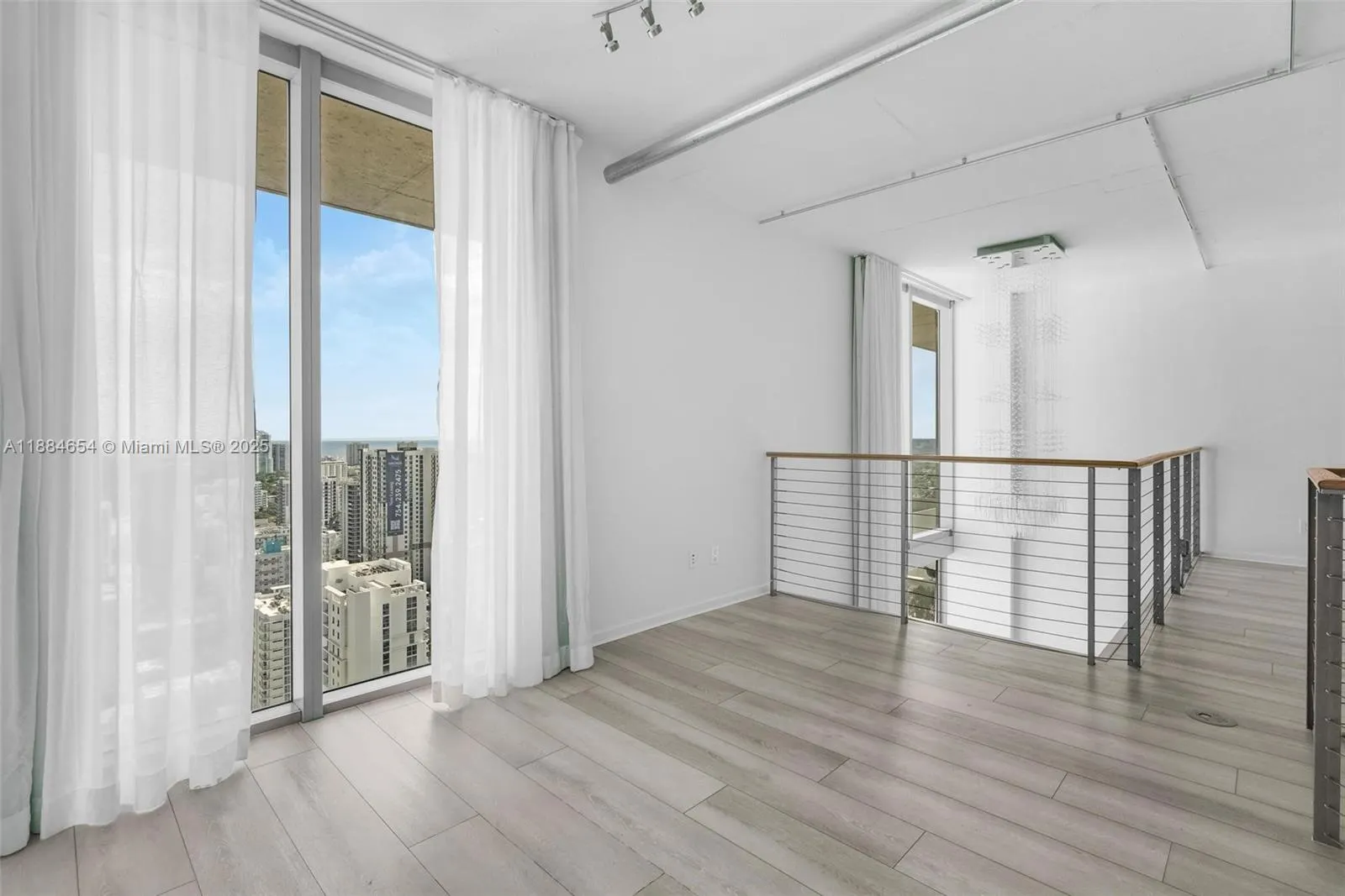 690 SW 1 CT, #PHII 19