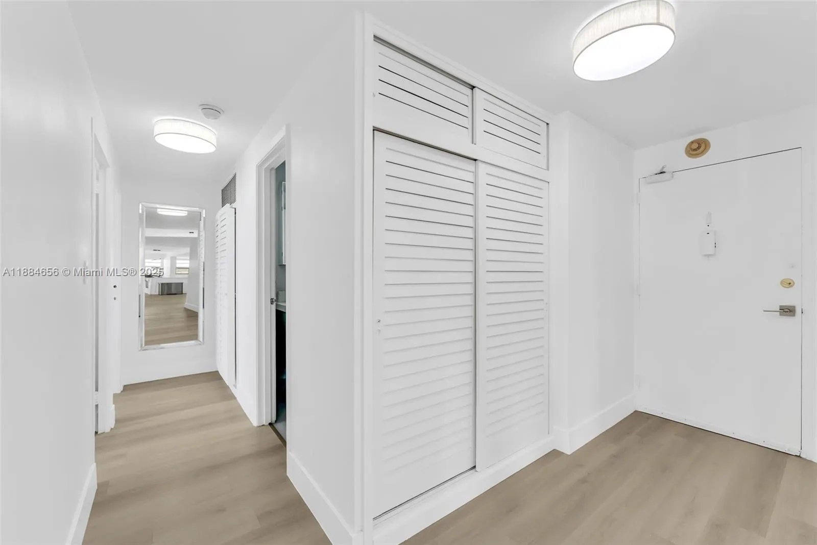 1408 Brickell Bay Dr, #518