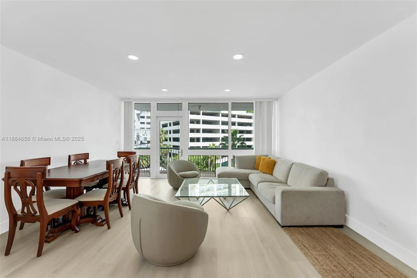 1408 Brickell Bay Dr, #518