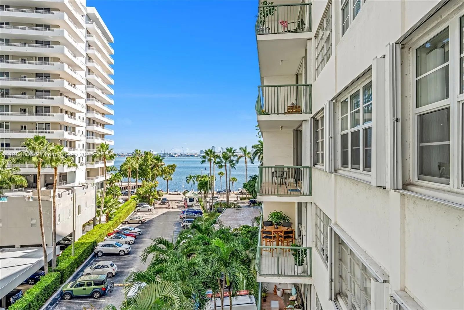 1408 Brickell Bay Dr, #518