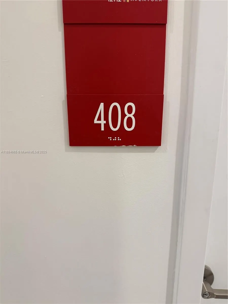 21290 Biscayne Blvd, #408