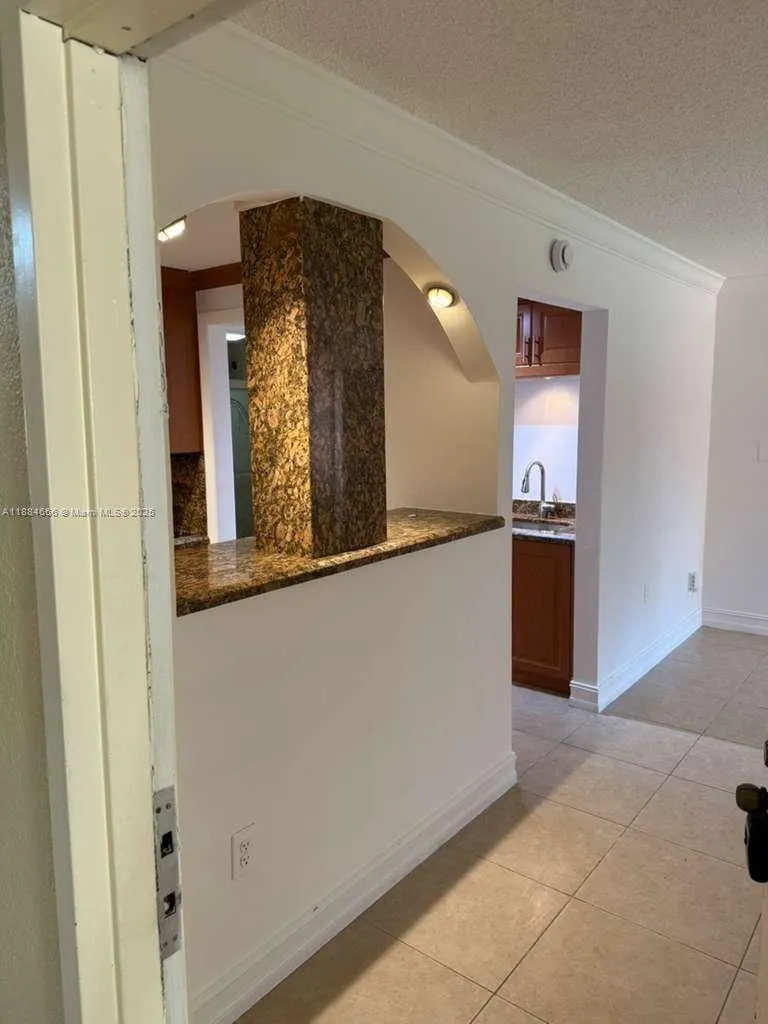 7000 NW 186th St, #4-129A