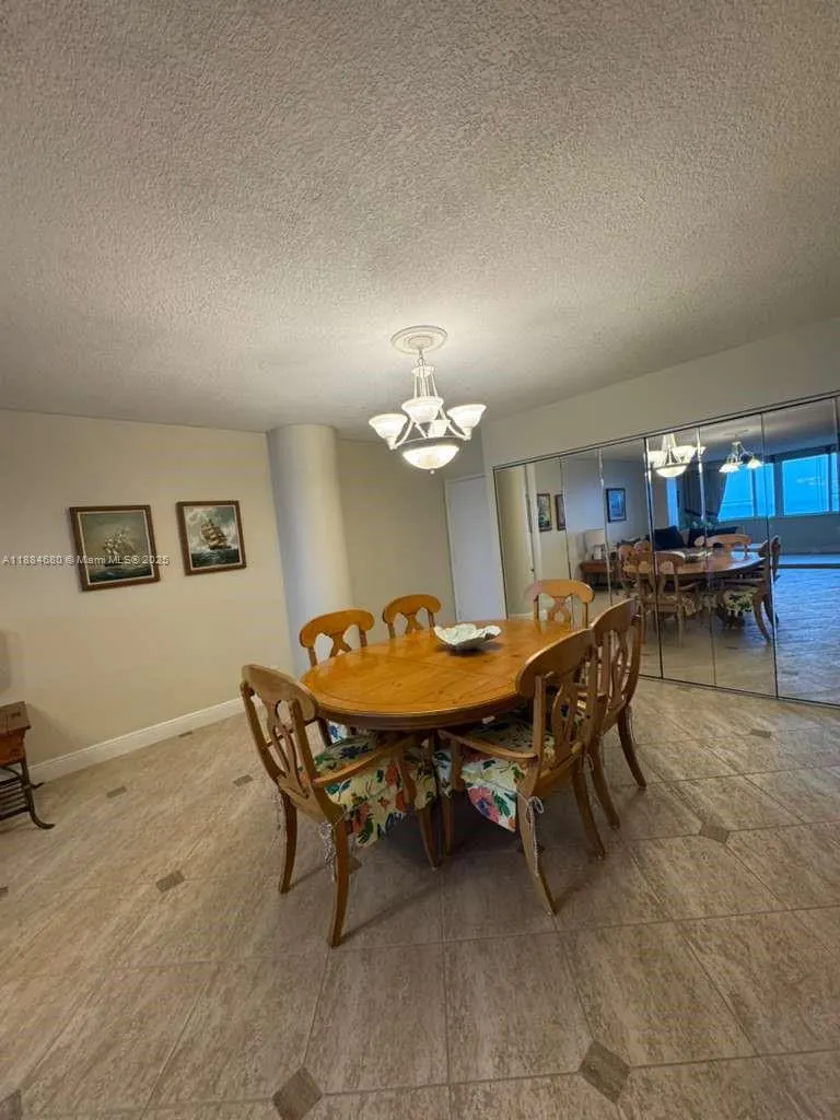 5005 Collins Ave, #714
