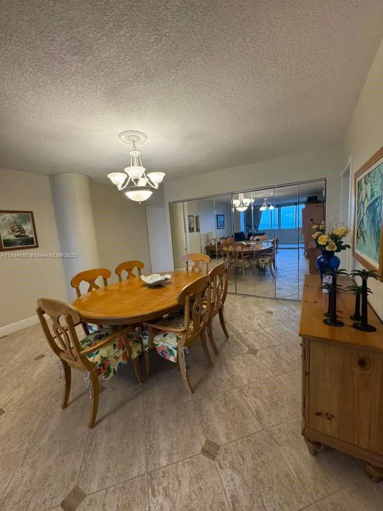 5005 Collins Ave, #714