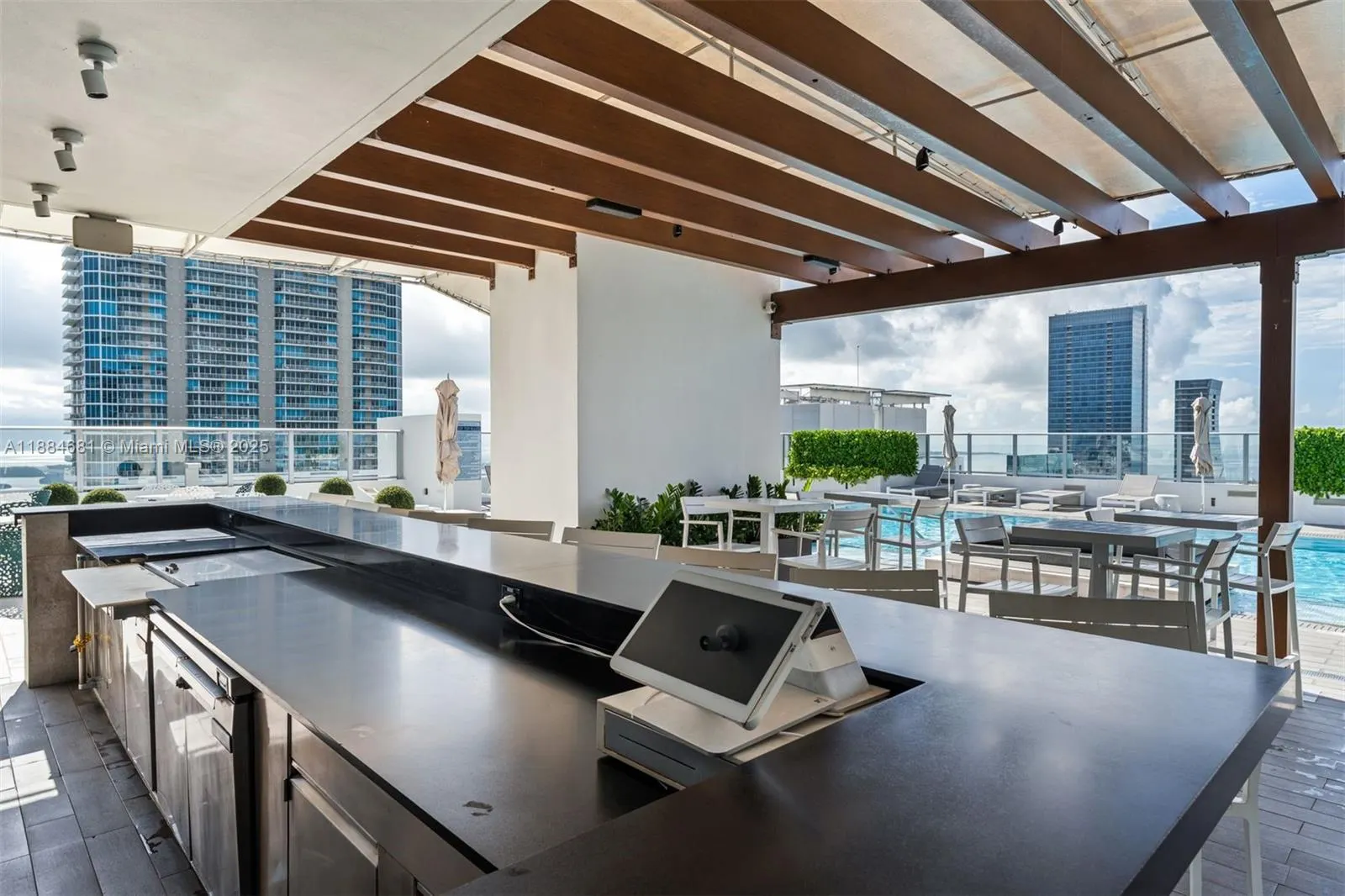 1010 Brickell Ave, #3004