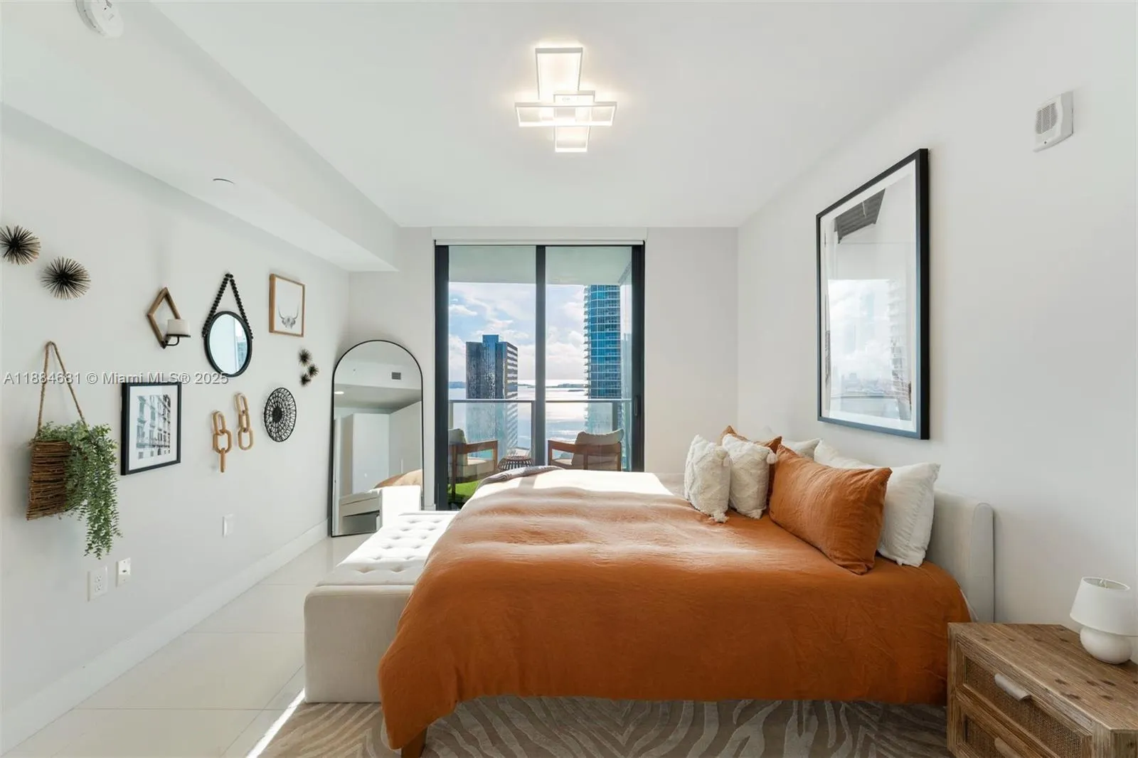 1010 Brickell Ave, #3004