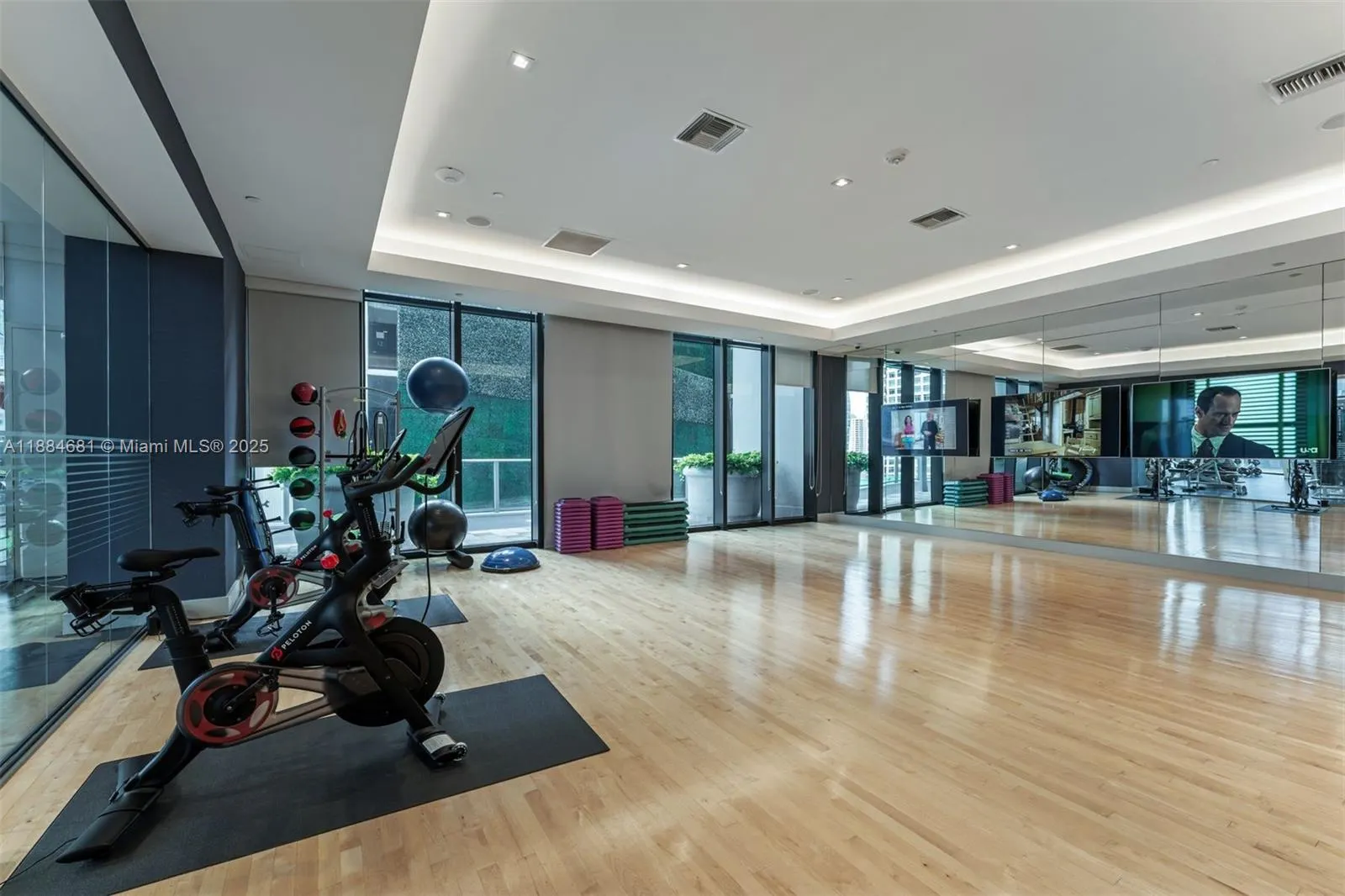 1010 Brickell Ave, #3004