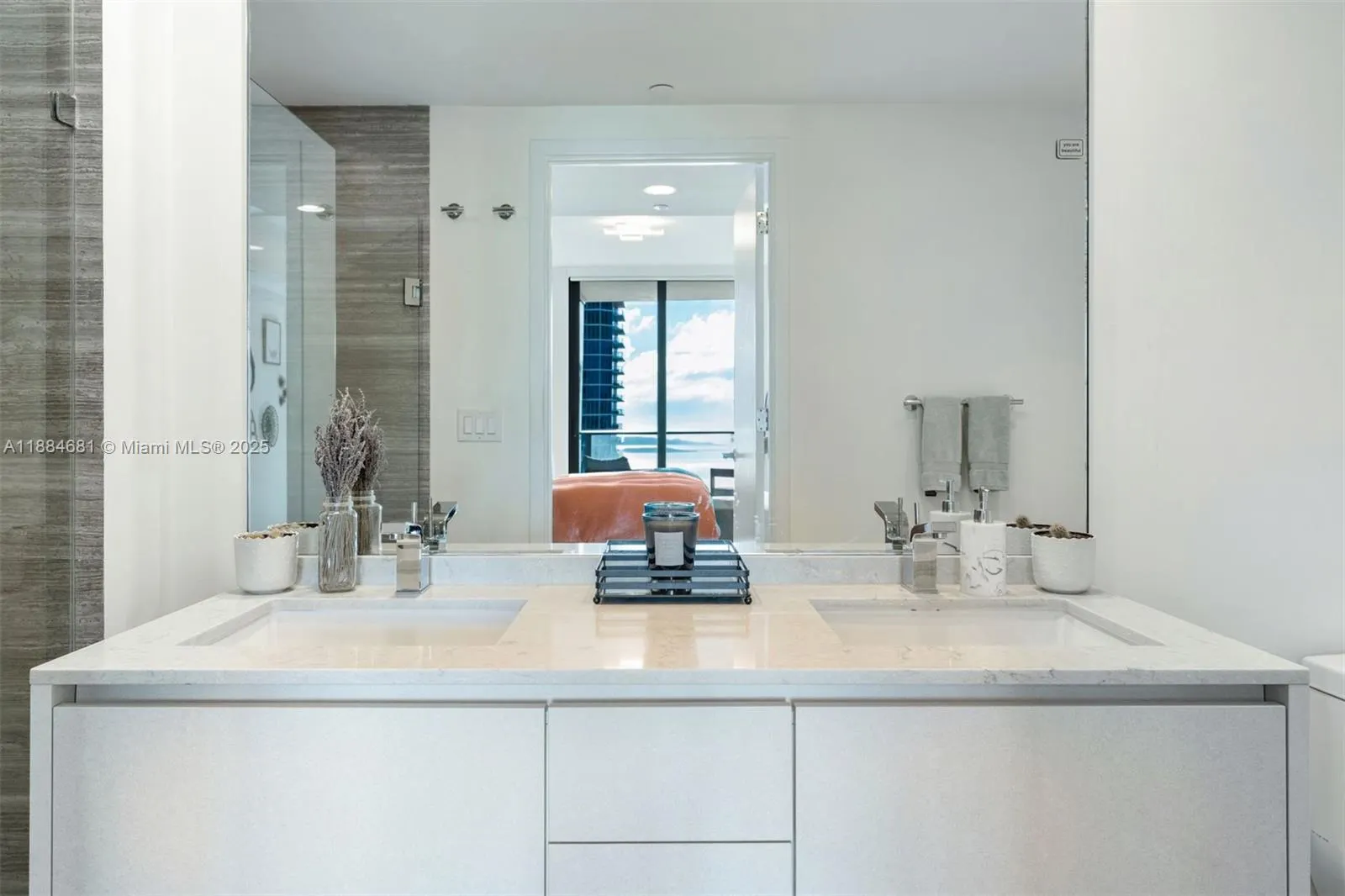 1010 Brickell Ave, #3004
