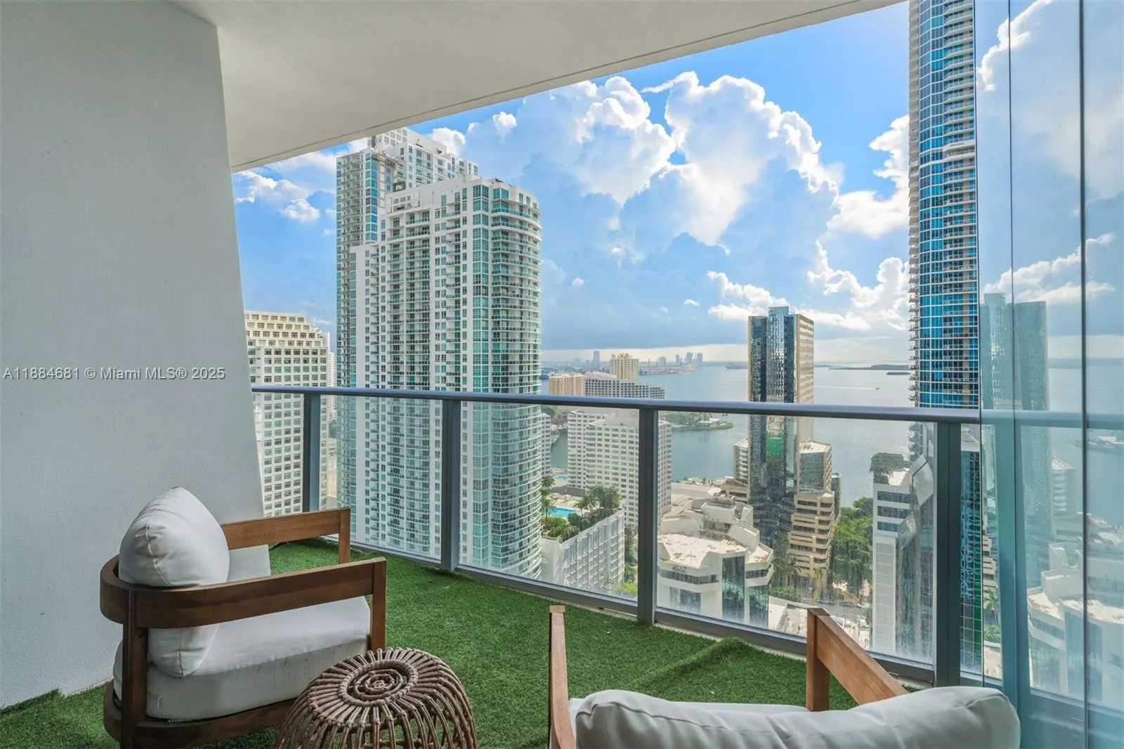 1010 Brickell Ave, #3004