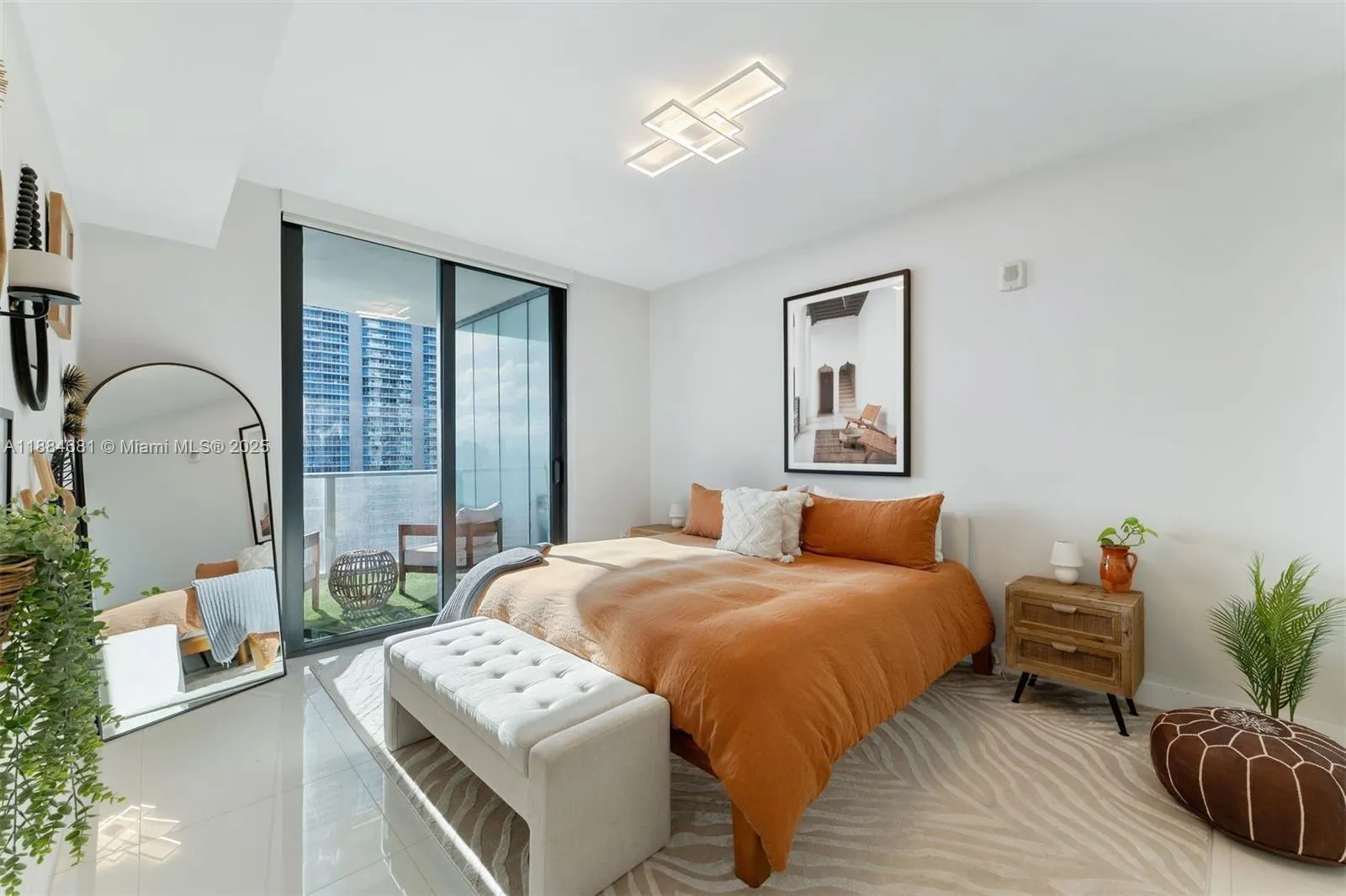 1010 Brickell Ave, #3004