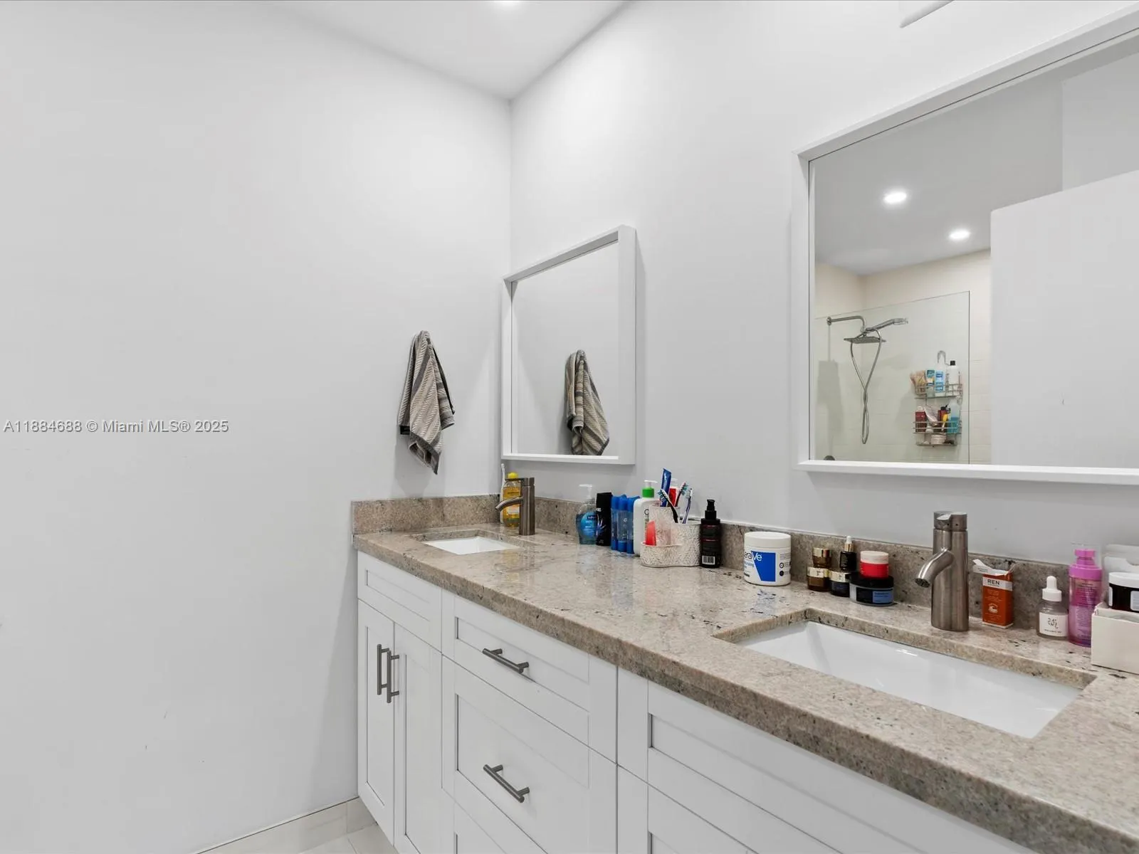 3400 Emerald Oaks Dr, #801