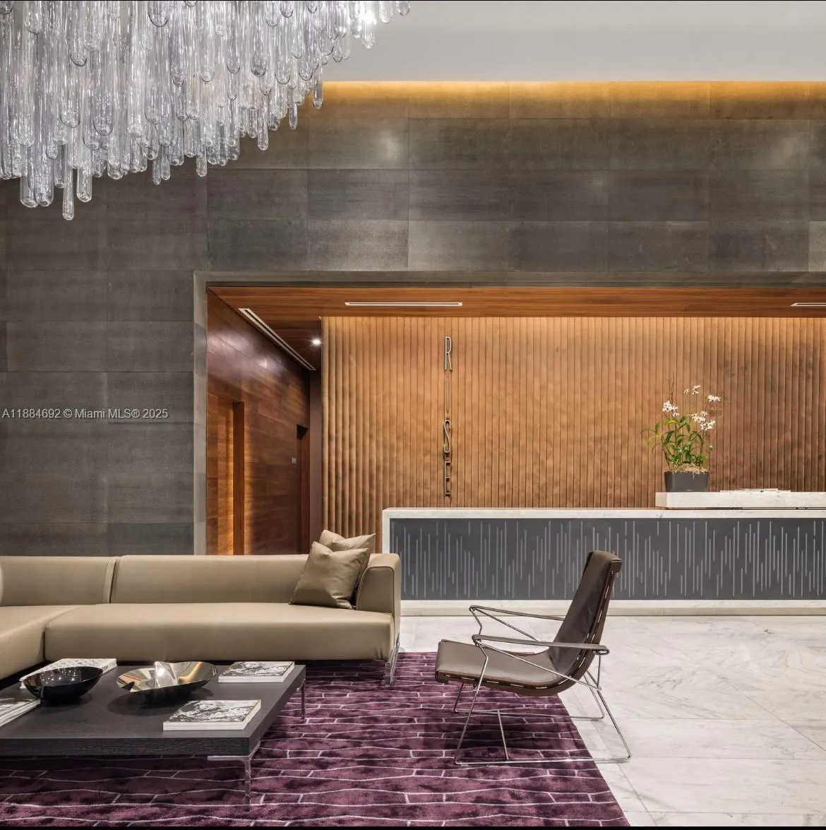 88 SW 7, #3506