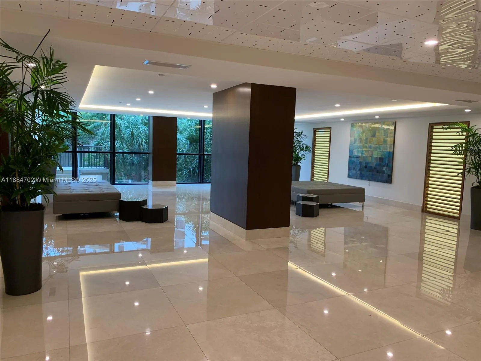 540 Brickell Key Dr, #507