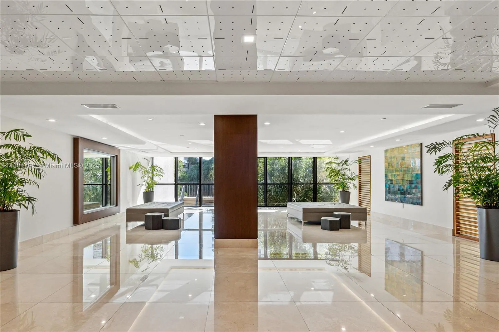 540 Brickell Key Dr, #507