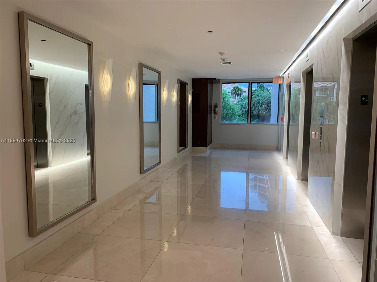 540 Brickell Key Dr, #507
