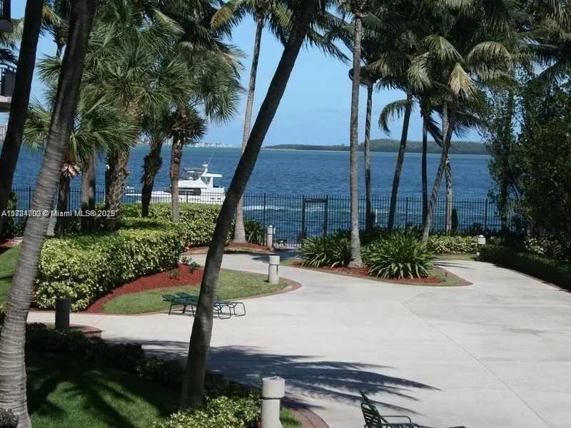 540 Brickell Key Dr, #507