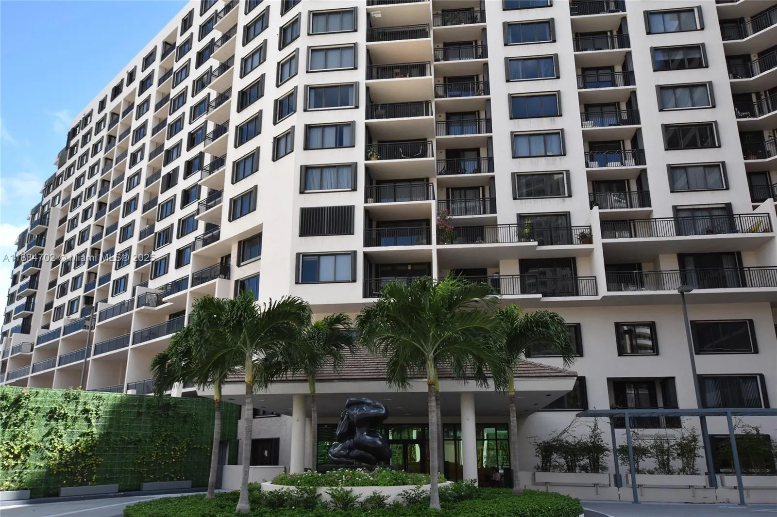 540 Brickell Key Dr, #507